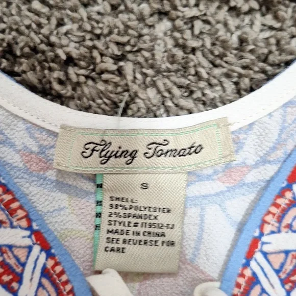 Flying Tomato cold shoulder blouse top - short sleeve - S white floral - Picture 2 of 7